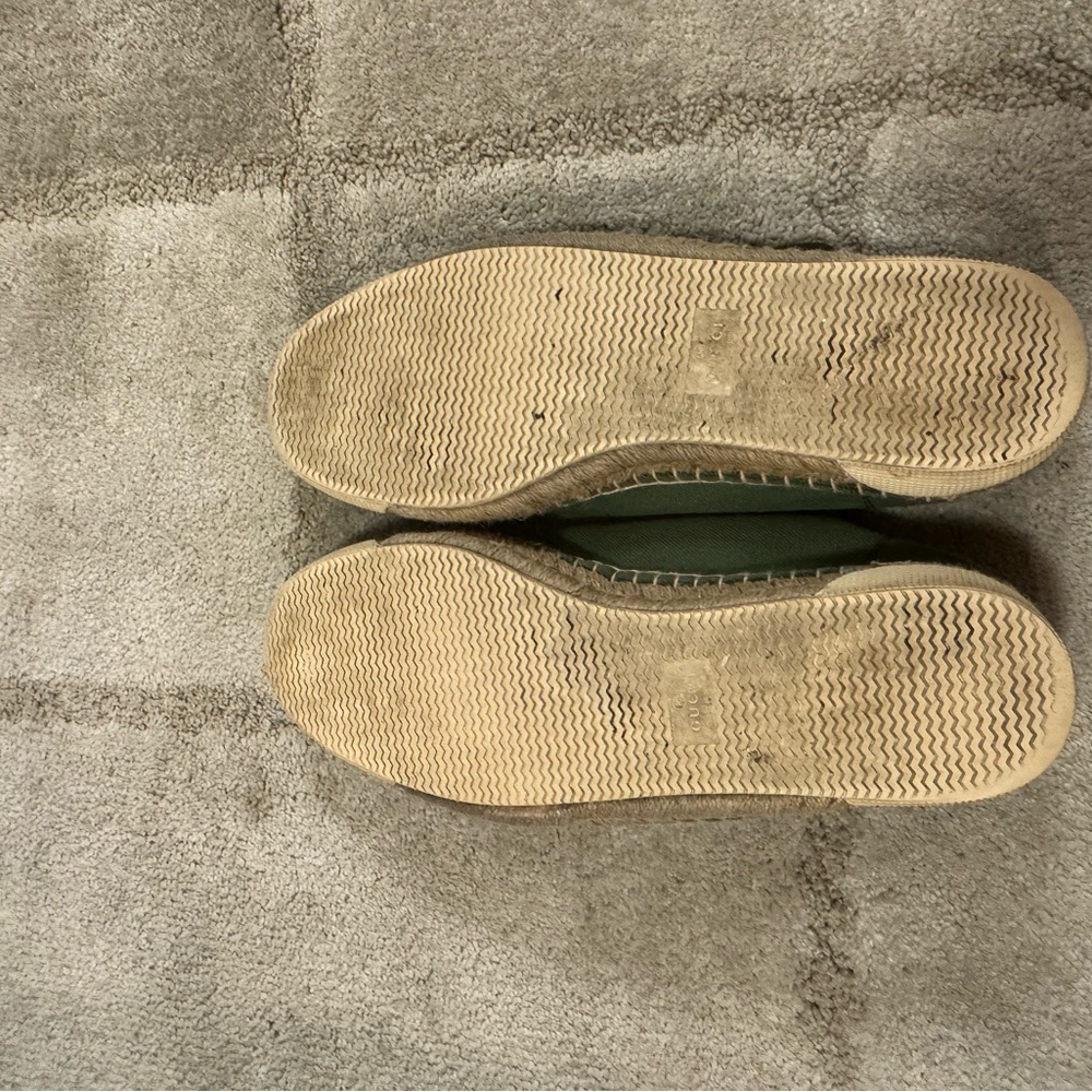 Gucci Men’s Green Espadrilles - Picture 7 of 7